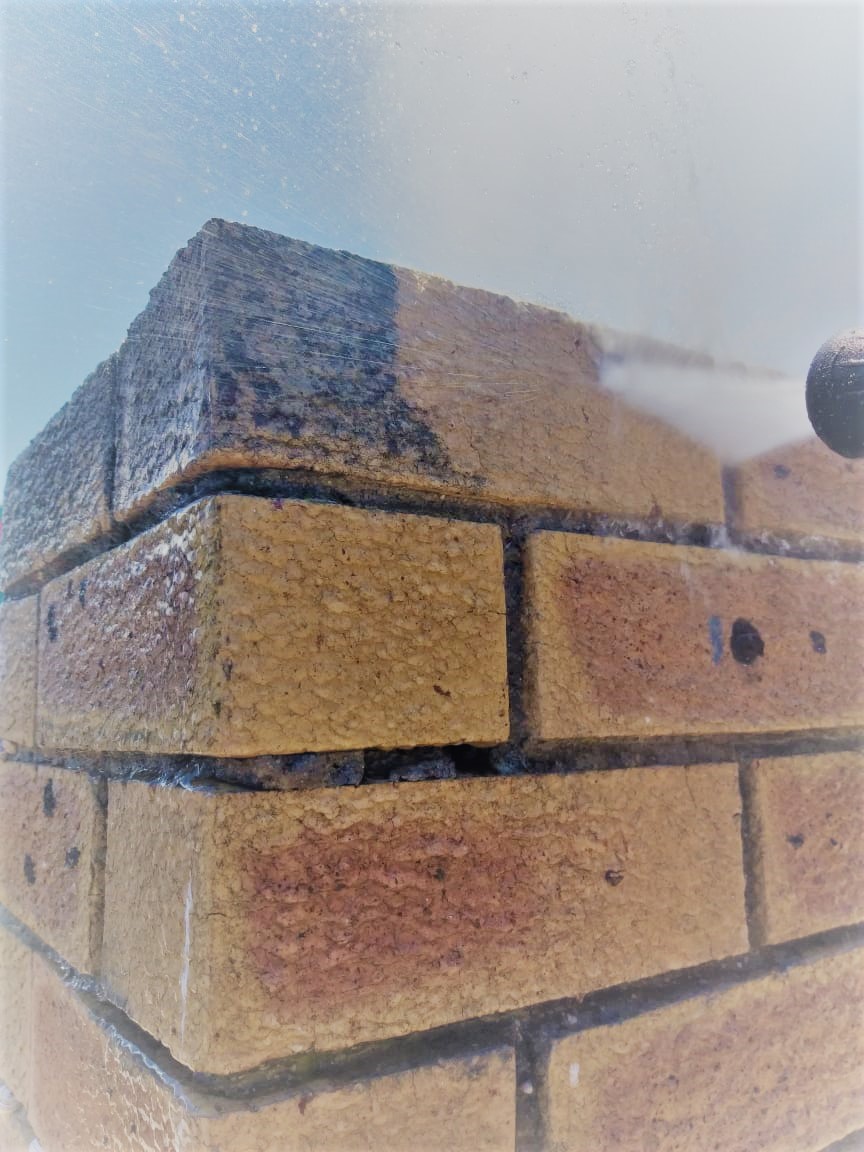 Face brick cleaning